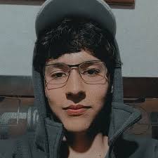 En ecuador jamás he visto a alguien decirle reboton a esta madre