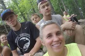 Fundraiser for Loretta Akins by Heather Higgins : Supporting Loretta Akins