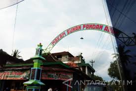 Anda ingin melihat sakura di jepang untuk liburan tahun 2018. Berwisata Ke Kota Klaten Video Antara News Jawa Timur