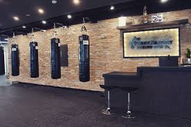 Best Stylish Boxing Gym In Korea P Fac Boxing Punchfactoryboxinggym Boxinggym Stylish Fitness Gym Eignung Diseno De Gimnasio Interior De Gimnasio Gimnasio En Casa