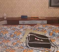 Camera da letto con armadio scorrevole modello monzina. Letto Anni 70 Con Radio Incorporata Con Comodini In Vendita Guidonia Montecelio Vendita Mobili Usati A Guidonia Clasf Casa E Giardino