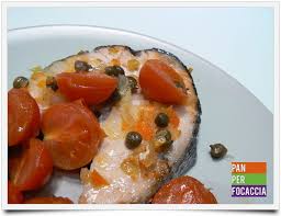 Come cucinare il salmone per la pasta. Tranci Di Salmone Con Pomodorini E Capperi