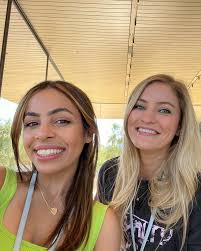 WWDC22 has officially wrapped! More videos coming soon + here's some photos  from the day ☀️ didn't get everyone pictured but it was so nice to see some  friends again ☺️