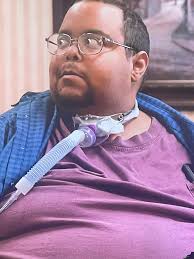 I love his facial expression!! Congratulations to both of them!!