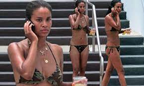 Parenthood actress Joy Bryant flaunts her perfect Miami bikini body as she  holidays in the Sunshine State | Daily Mail Online