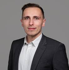 Michael Koop's Instagram, Twitter & Facebook