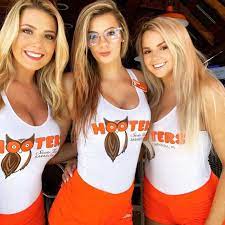 Hooters girls nude porn picture | Nudeporn.org