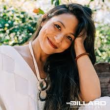 Lee Noto's Instagram, Twitter & Facebook