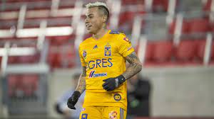 Chilean eduardo vargas his first goal for the mexican club wednesday, breaking a long scoreless it had been nearly a year since eduardo vargas scored on the club level, but he made it count as he. El Factor Eduardo Vargas Se Hace Notar En Tigres Ratifica Su Alza A Punta De Goles Goal Com