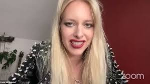 Laura Guldemond (vocals)