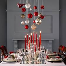 15 Modern Christmas Table Setting Ideas 212 Concept Modern Living Christmas Table Decorations Christmas Centerpieces Christmas Tablescapes