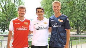 Jun 17, 2021 · berlin — police forced their way into a berlin building occupied by squatters to enable a fire safety inspection on thursday that the building's residents have resisted, following clashes the. Union Present All Three Kits Professional 1 Fc Union Berlin