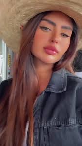 الجمال البرونزي: أسرار البشرة السمراء