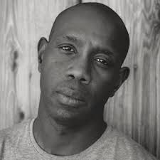 Stream Enzo Tight music