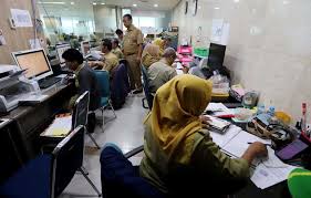 Pemerintah segera menetapkan libur dan cuti bersama lebaran 2019 bagi pns. Pns Dki Kembali Bekerja Setelah Libur Lebaran