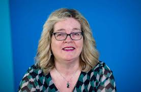 Catherine Howlett's Instagram, Twitter & Facebook