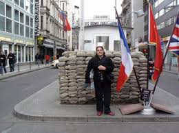 Leia notícias e análises sobre os principais acontecimentos da política, economia e sociedade alemã e entenda qual é a importância da alemanha para o mundo. Berlim Alemanha Picture Of Berlin Germany Tripadvisor