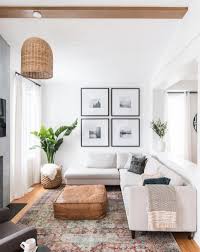 Desain rumah kecil sederhana ini memiliki satu ruang tidur, satu ruang tamu atau ruang keluarga dan satu ruang dapur dan kamar mandi. Desain Ruang Tamu Yang Kecil Radea
