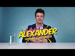 Jetzt informieren bevor wir uns die unterschiedlichen berufe bei einer bank etwas näher ansehen, untersuchen wir erst einmal die gründe dafür, seine karriere bei einer bank. Karriere Bei Der Erste Bank Youtube