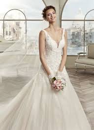 Brautmode claudia klimm la novia bedeutet internationale brautmode auf höchstem niveau. Brautkleider Hochzeitskleider Von Adornia Brautmode