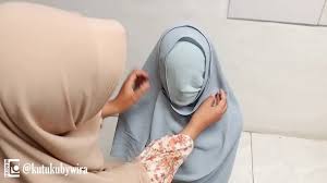 Jenis produk harga 1 kemeja > rp. Cara Menjahit Jilbab Pashmina Instan Mudah Dan Praktis Pola Busana Menjahit Gaya Hijab