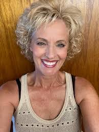 Holly Hoffman's Instagram, Twitter & Facebook