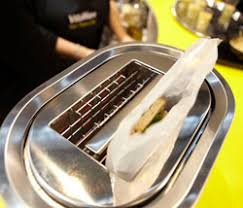 C Est Moi Qui L Ai Fait Et Si On Faisait Un Croque Monsieur Dans Notre Grille Pain