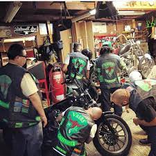Pin De Jesse Marquez En Vagos Cuero Hecho A Mano Hecho A Mano Motos
