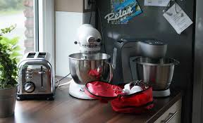 We review the kitchenaid classic vs. Bosch Vs Kitchen Aid Was Taugen Gunstige Kuchenmaschinen
