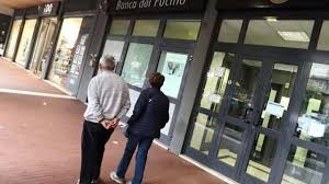 Company profile page for banca del fucino spa including stock price, company news, press releases, executives, board members, and contact information. Roma Rapina Alla Banca Del Fucino In Piazza Filippo Carli Corriere Tv