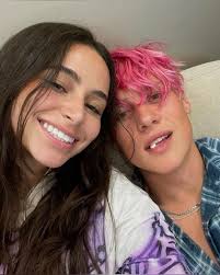 Darcie Hammond (darcie201111)