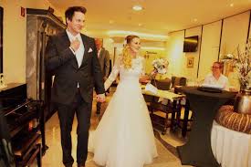 News aus dortmund ▶ aktuelle nachrichten über stadtleben blaulicht lifestyle in der stadt dortmund. Zeitlos Designed By Ib Braut Und Abendmode In Dortmund