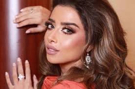 قصيدة بلقيس كاملة، هي قصيدة من المرثيّات الجميلة ففي هذه القصيدة نعى نزار قبّاني زوجته العراقيّة بلقيس الّتي قتلت في قصف حزب الدّعوة لسفارة بلدها في بيروت سنة. Ø§Ù„ÙŠÙ…Ù† Ø§Ù„Ø¹Ø±Ø¨ÙŠ Ø¨Ø§Ù„ÙÙŠØ¯ÙŠÙˆ Ø¨Ù„Ù‚ÙŠØ³ ÙØªØ­ÙŠ ØªØ¨ÙƒÙŠ Ø¨Ø­Ø±Ù‚Ø© ÙˆØªØ±ØªØ¯ÙŠ Ø§Ù„Ø­Ø¬Ø§Ø¨