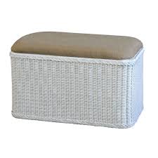 Rattan Waschekorb Waschetruhe Mit Gepolsterten Sitz In Der Farbe Weiss Versandkostenfrei In De Amazon De Ku Diy Storage Outdoor Furniture Outdoor Decor