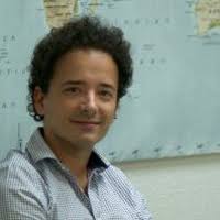 Former eu climate action and energy commissioner. Miguel Arias El Referente