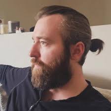 It's crazy how they have Odin's steed/Loki's child such a main villain or  evil role..that could be done with all of his children