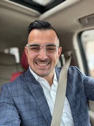 I've helped 65+ sales executives & entrepreneurs grow & protect their  wealth by finding what they couldn't see, & now I'm giving you the exact  framework I use.