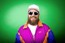 What does mc stand for? Mc Fitti Uber Basecaps Seine Heimat Gifhorn Und Musik Fur Seine Eltern