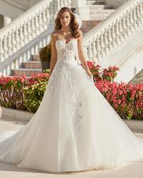 Scopri la collezione 2021, trova l'abito da sposa adatto a te economici e convenienti. Abiti Da Sposa Collezioni 2022 E 2021 Aire Barcelona