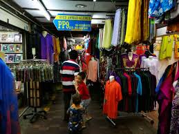 Banyak tempat sebenarnya boleh dilawati di terengganu. Pasar Payang Kuala Terengganu