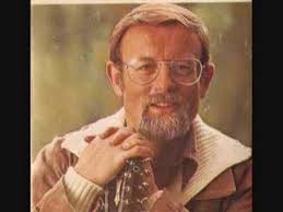 I remember roger whittaker's christmas music as a child, so i was beyond happy to find this cd roger whittaker was a favorite singer of my mother's. Roger Whittaker The Rising Of The Lark Whistling Family Music Music Memories Jesus Songs