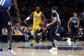Dallas mavericks — los angeles lakers. Lakers Vs Mavericks Final Score L A Limits Luka Doncic In Win Silver Screen And Roll