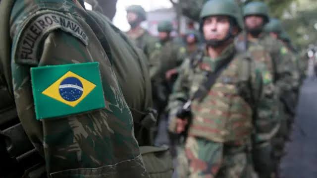 Amaz&ocirc;nia: por que militares do Brasil fazem exerc&iacute;cio na regi&atilde;o blindados e m&iacute;sseis - BBC News Brasil