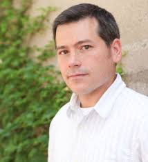 FICTION REVIEW: "Hustle"