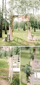 Trauung Im Freien 50 Atemberaubende Hochzeits Settings In 2020 Hochzeit Wald Trauung Im Freien Hochzeit Garten