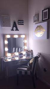 Do You Want To Make Diy Vanity Mirror Try This Diy Vanity Mirrors With Lights Cheap Frame Rustic Floating Shelv Home Decor Apartment Decor Interior Design