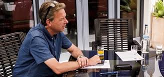 Jun 25, 2021 · valentijn driessen, johan derksen en zelfs van der gijp vind ik met de dag alleen maar vervelender. Valentijn Driessen Maakt Gehakt Van Psv