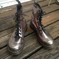 There is something truly beautiful in gifting your loved one the shoes/boots that will safely walk them through their future adventures! Dr Martens Docs Platinum Metallic Boots Womens 11 Men 9 Eu 43 13499 Combat Shoes Ebay