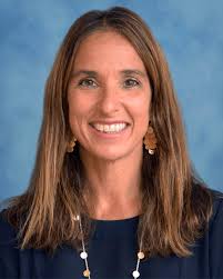 Jennifer Hutton's Instagram, Twitter & Facebook