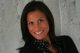 Chicago Reporter Leaves to Play in Traffic — FTVLive